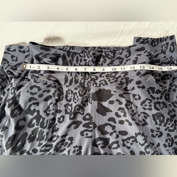 Leopard Print Women's Jogger Pants.  Size Large - Picture 2 of 5